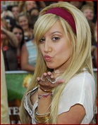 ashley-tisdale_11.jpg - 140 KB