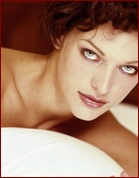 milla-jovovich_03.jpg - 94 KB