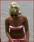 ashley-tisdale_02.jpg - 154 KB