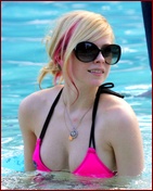 avril-lavigne_06.jpg - 152 KB