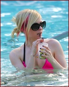 avril-lavigne_08.jpg - 147 KB