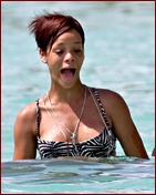 rihanna_02.jpg - 108 KB