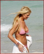 tara-reid_15.jpg - 126 KB