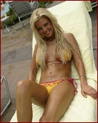 tara-reid_02.jpg - 83 KB