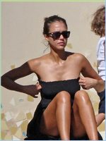 Jessica Alba Nude Pictures