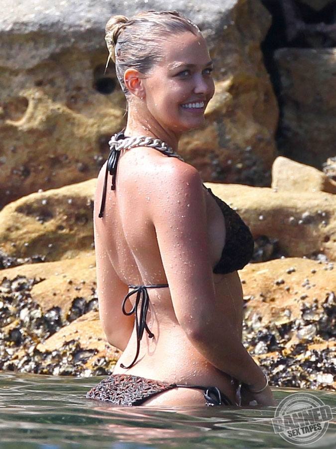 Bingle nude lara Lara Bingle's