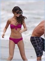 Selena Gomez Nude Pictures