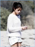 Selena Gomez Nude Pictures