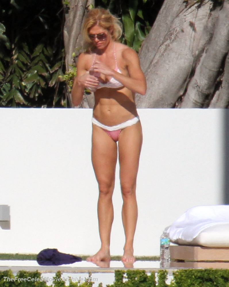 Naked pictures of torrie wilson