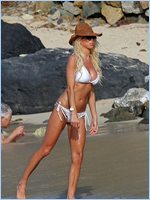 Victoria Silvstedt Nude Pictures