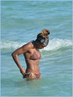 Alexandra Burke Nude Pictures