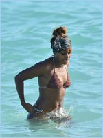 Alexandra Burke Nude Pictures