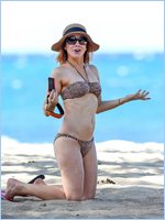 Alyson Hannigan Nude Pictures