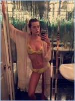 Bella Thorne Nude Pictures