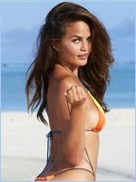 Chrissy Teigen Nude Pictures