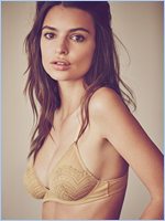 Emily Ratajkowski Nude Pictures