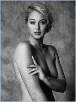 Iskra Lawrence Nude Pictures