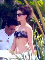 Kate Beckinsale Nude Pictures