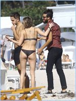 Katie Cassidy Nude Pictures