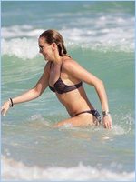 Katie Cassidy Nude Pictures