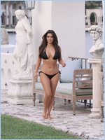 Kim Kardashian Nude Pictures