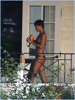 Rihanna Nude Pictures