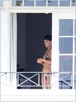 Rihanna Nude Pictures