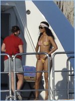 Rihanna Nude Pictures