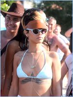 Rihanna Nude Pictures