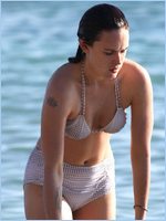 Rumer Willis Nude Pictures