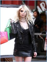 Taylor Momsen Nude Pictures