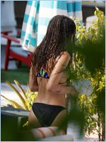 Zoe Kravitz Nude Pictures