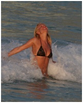 denise-van-outen_08.jpg - 131 KB