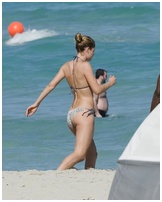 doutzen-kroes_12.jpg - 129 KB