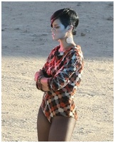 rihanna_03.jpg - 270 KB