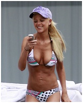 tara-reid_06.jpg - 86 KB