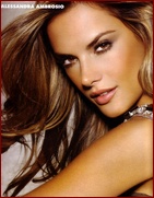 alessandra-ambrosio_15.jpg - 183 KB