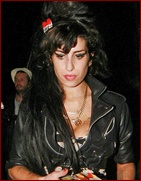 amy-winehouse_10.jpg - 146 KB