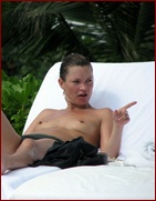 kate-moss_02.jpg - 130 KB