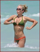 kendra-wilkinson_06.jpg - 115 KB