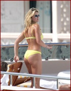 penny-lancaster_07.jpg - 124 KB