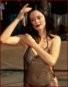rose-mcgowan_10.jpg - 124 KB