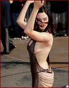 rose-mcgowan_11.jpg - 118 KB