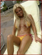 tara-reid_03.jpg - 83 KB