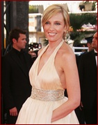 toni-collette_12.jpg - 124 KB