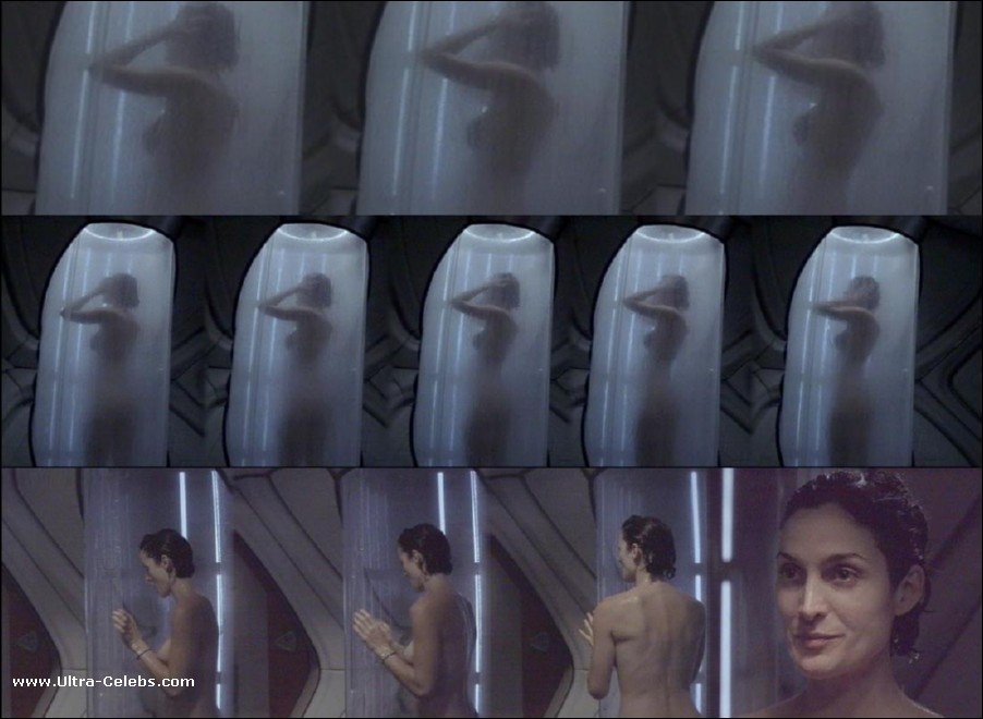 Carrie anne moss topless