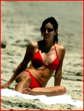 Courteney Cox Paparazzi Bikini Shots Nude Pictures