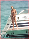 Top Model Elle McPherson Paparazzi Topless Shots Nude Pictures