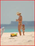 Top Model Elle McPherson Paparazzi Topless Shots Nude Pictures