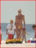 Top Model Elle McPherson Paparazzi Topless Shots Nude Pictures